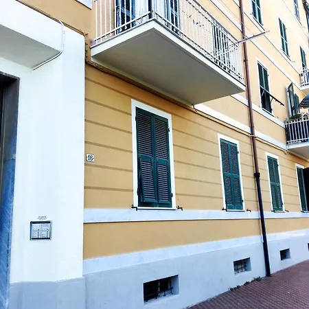 Affittacamere Le Stelle Di Martina- - 3*